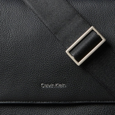 Calvin Klein Raised - Umhängetasche 29.5 cm (black) - Ansicht 4