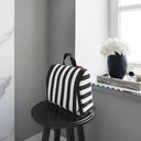 reisenthel cosmetics toiletbag XL - Kulturbeutel 28 cm (summerstripes black) - Ansicht 4